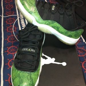 Jordan 11 snakeskin size 10